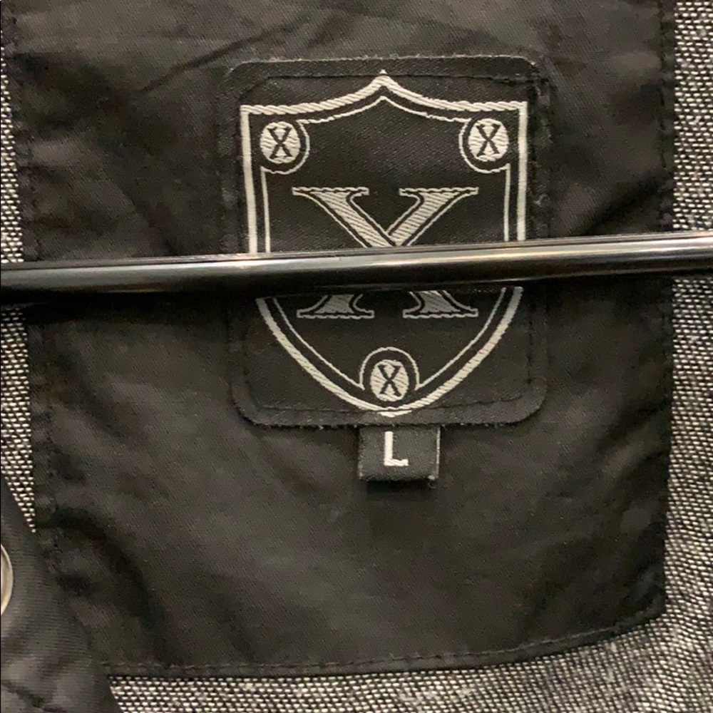 Jacket - Picture 3 of 4